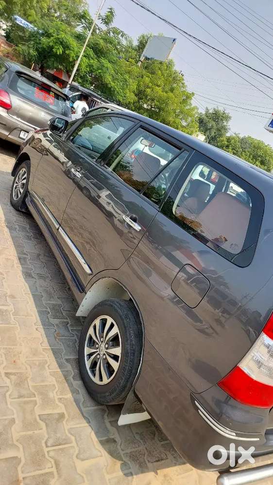 Toyota Innova 2015 Diesel 208755 Km Driven
