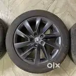 Skoda 17 inch alloys and tyres
