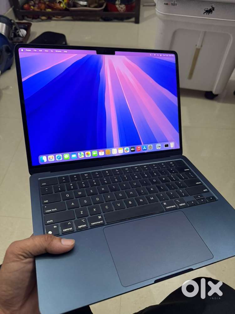 MacBook Air M2 8GB 256GB Under Warranty with AppleCare Plus