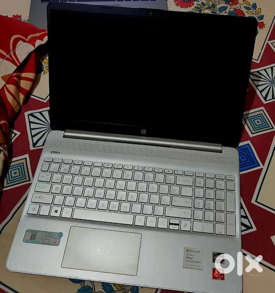 Hp 15s laptop with 16 gb ram