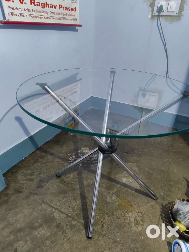 Neuclear dinning,a table of happiness