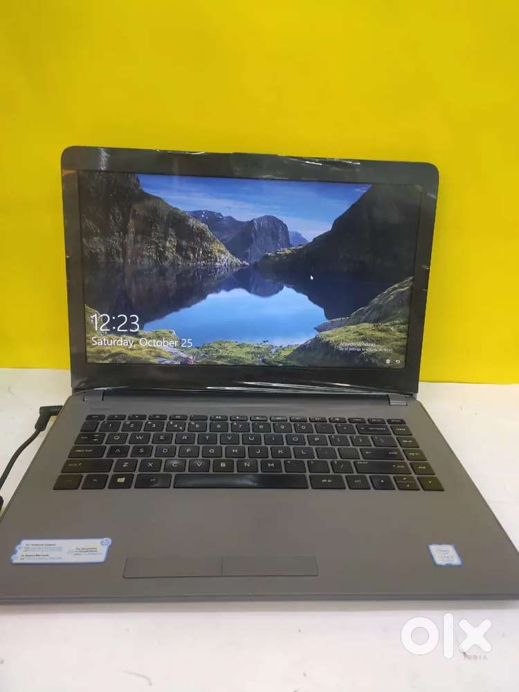 Hp ProBook/Core i5 / 8GB DDR4 RAM
256GB NvMe SSD 4GB graphics 
15.1