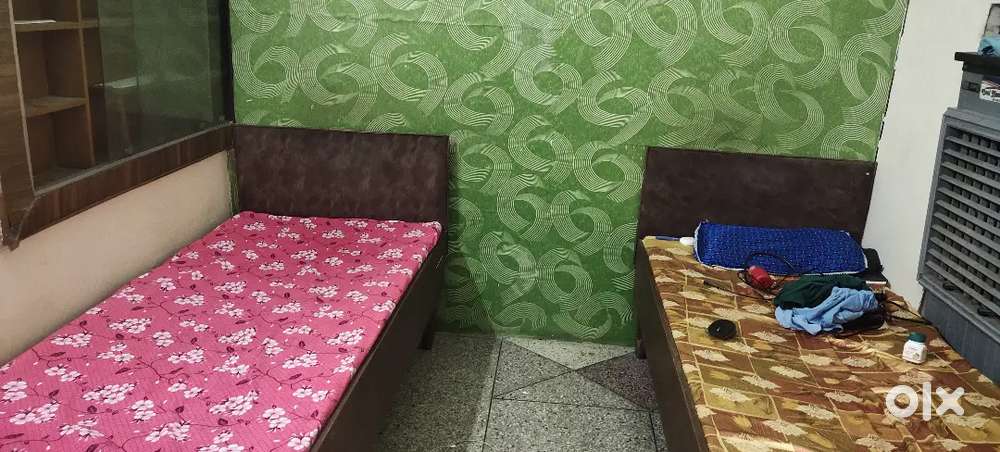 Pg for boys in sector 61 phase 7