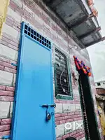 Chal hai niche upper dono bhade pe dena hai 9k