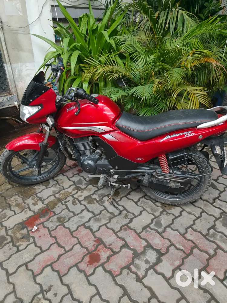Hero achiever bike is in gd condition engine new hai change 6 month bf
