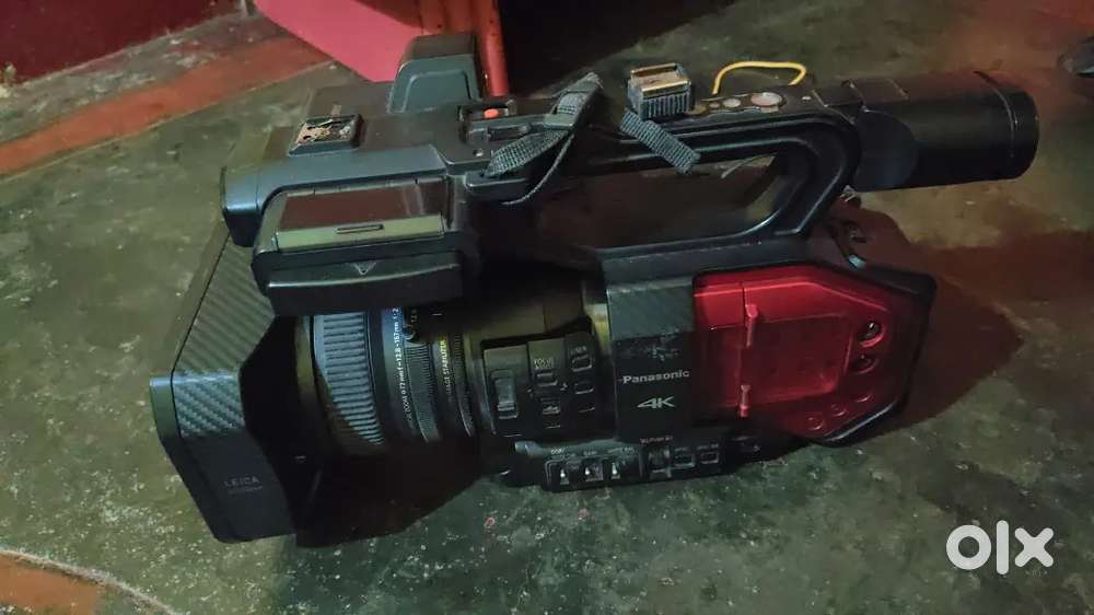 Panasonic dvx200 4k video camera