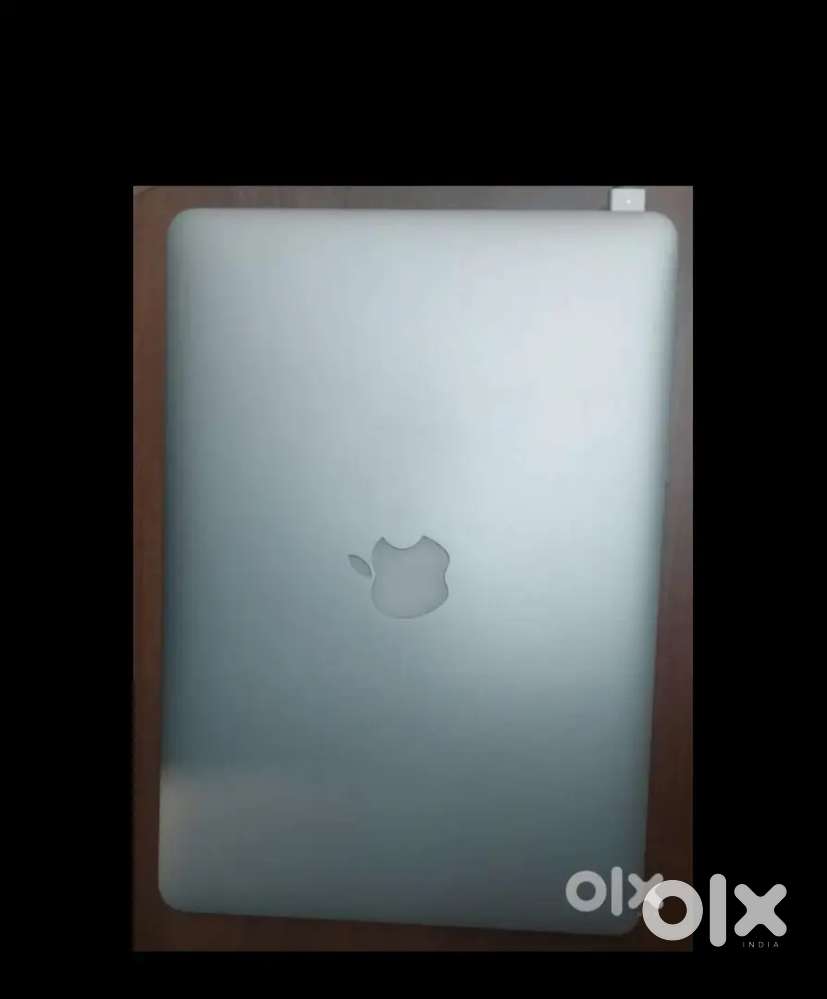 Macbook air only laptop 4 gb ram 128 hdd working condition