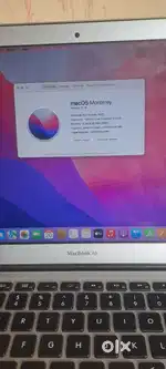 Apple macbook i5 2017 model