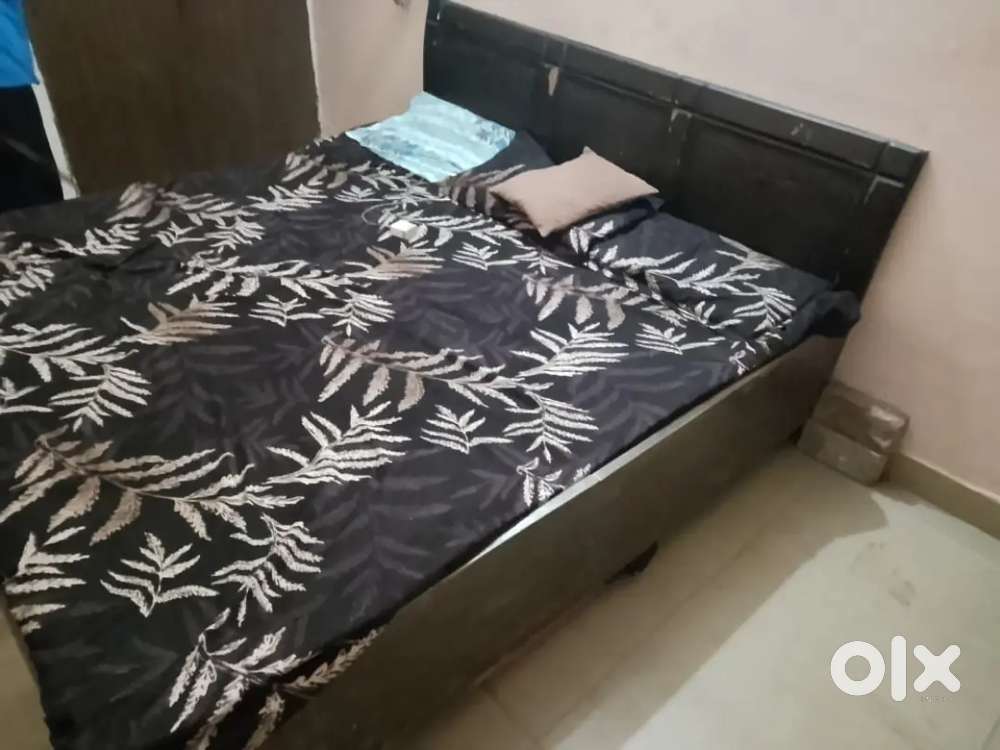 Old bed sale