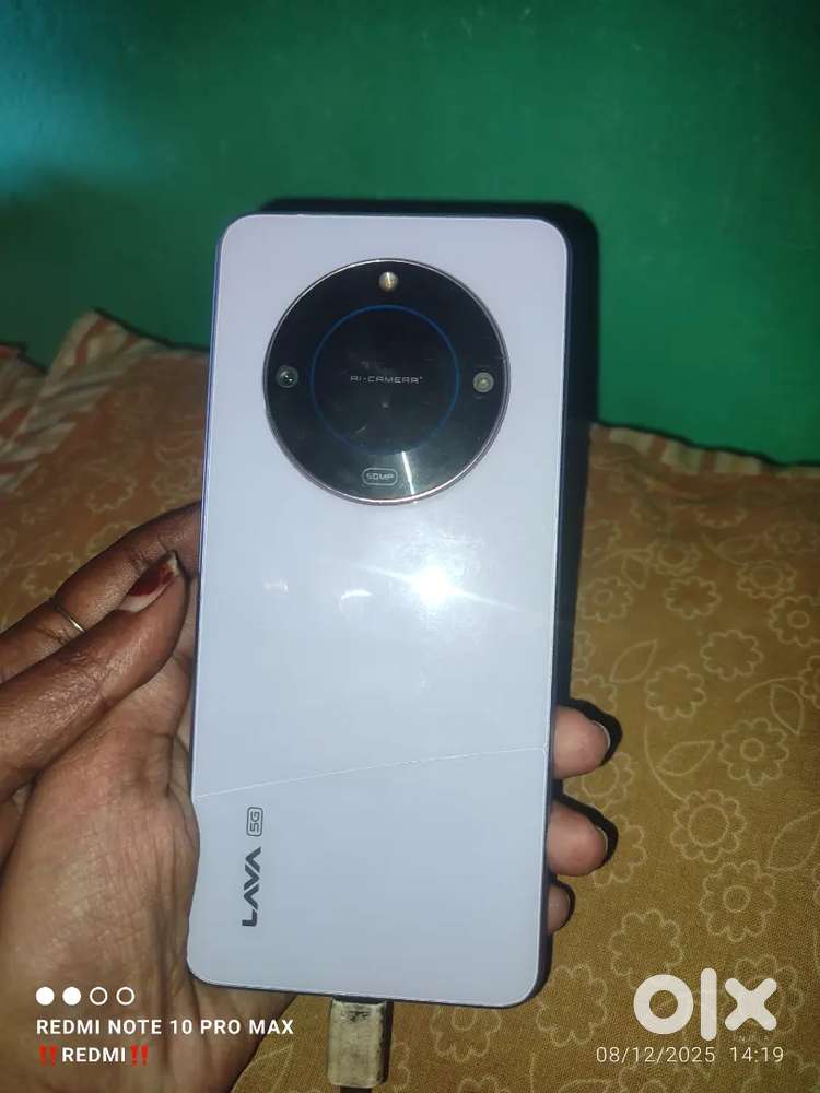 Lava blaze 2 5g 2 month used