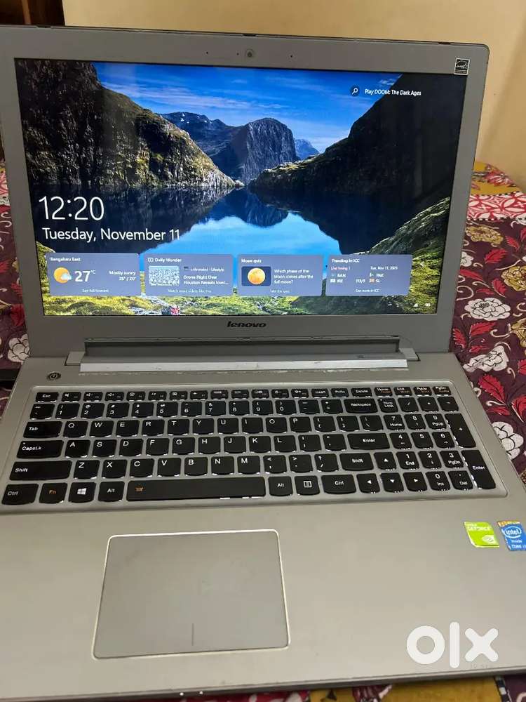 Lenovo I7; 8GB RAM; 500 SSD; grafic card gaming laptop