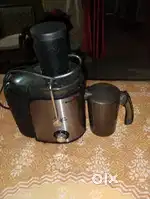 Electric jucer 800 watt of a branded company selling