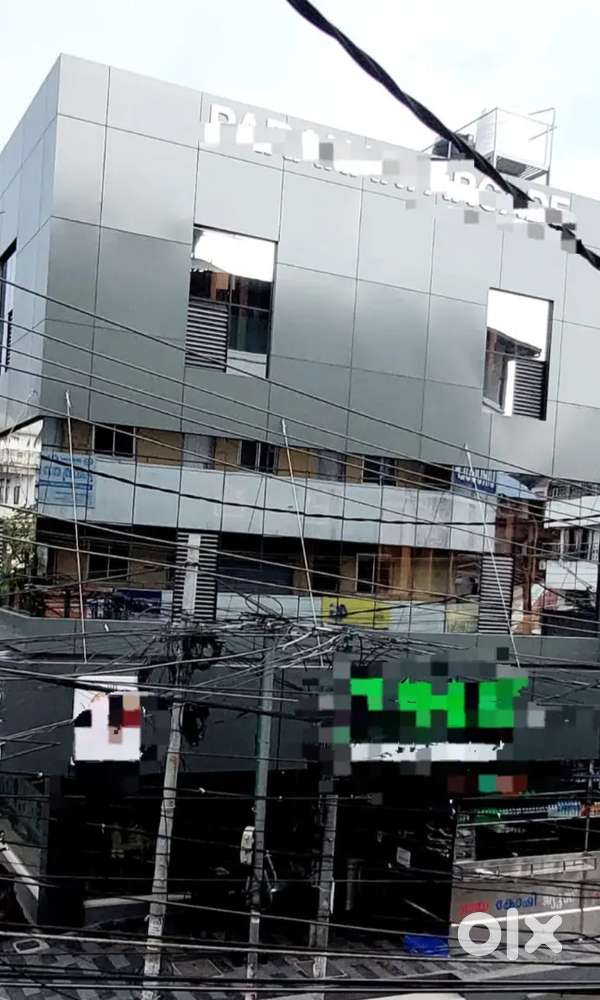 Restaurant - FURNISHED- Nr KSRTC Bustand -Prime Location - 75K