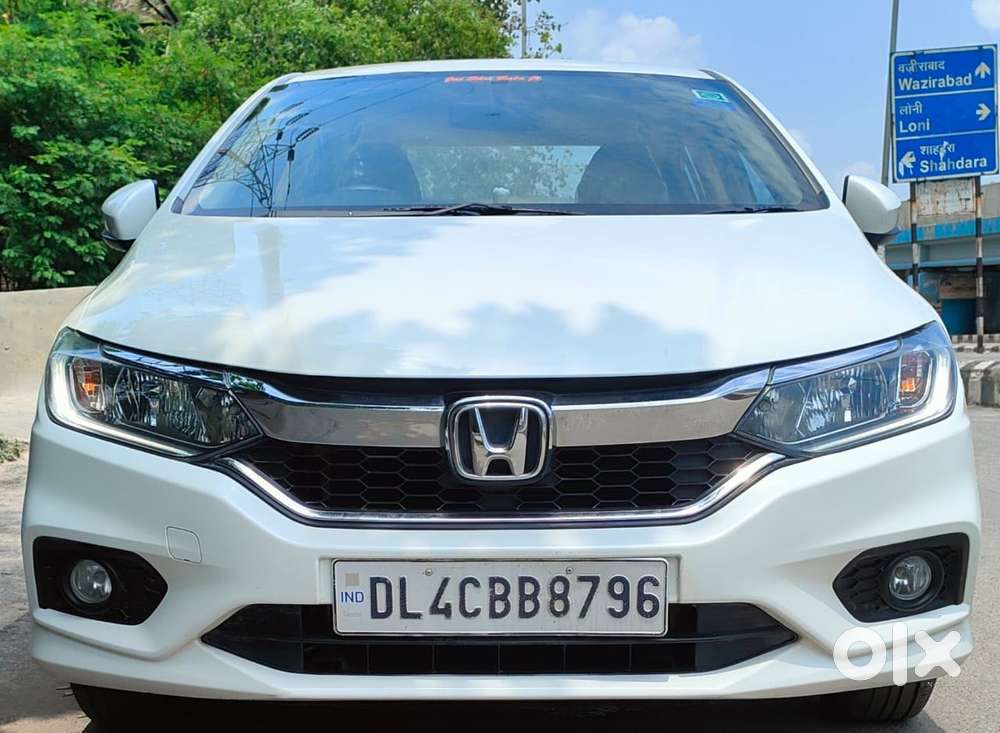 Honda City V MT Exclusive, 2023, Petrol
