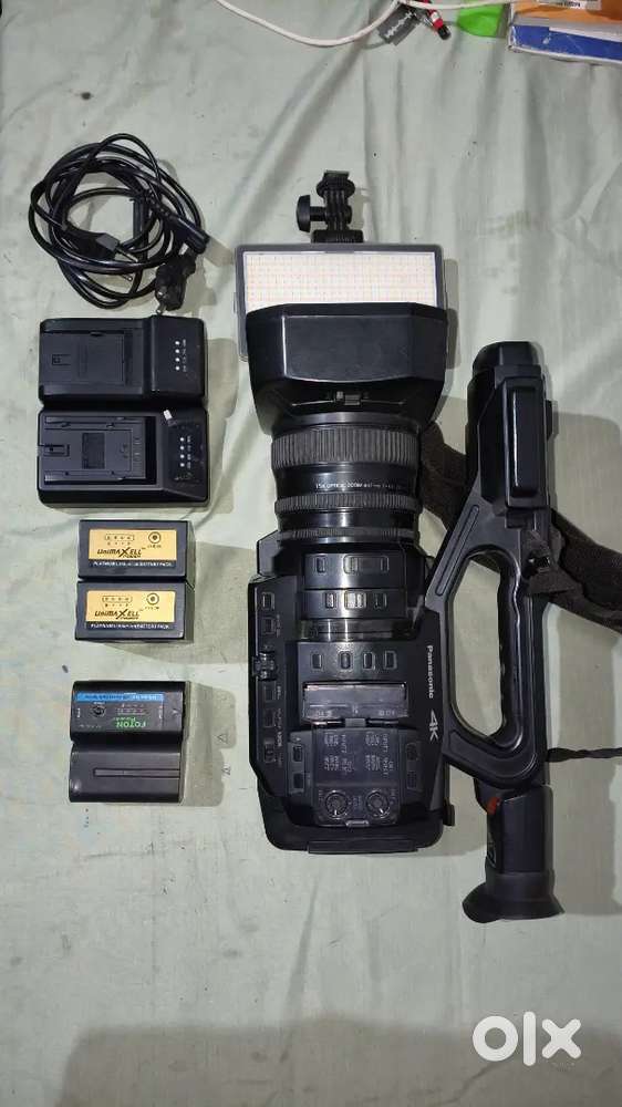 Panasonic AG Ux90 video camera
