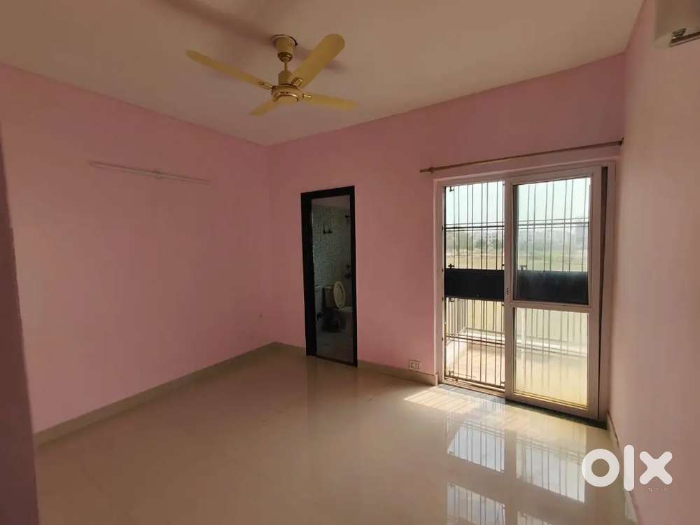 3BHK SEMI FURNISHED READY TO MOVE WITH HOME LOAN IN GATED SOCIETY