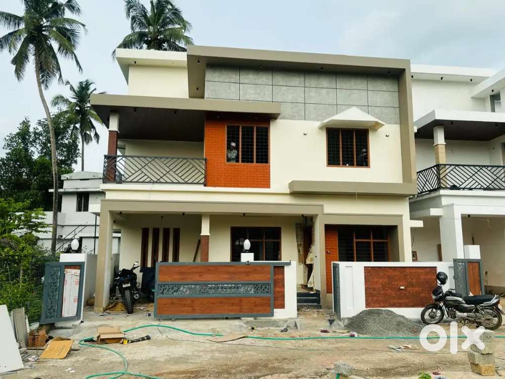 Gated community villa Kakkanad pukkattupady 3 bhk near Aluva, Edapally