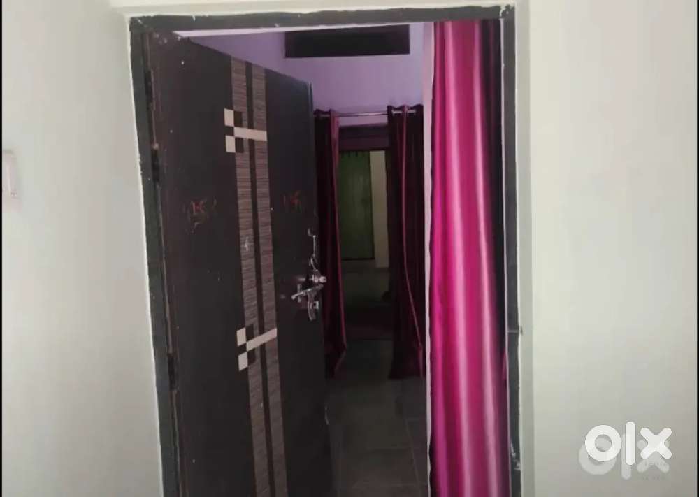 2 Rooms kitchen and saprate bathroom on first floor available for rent