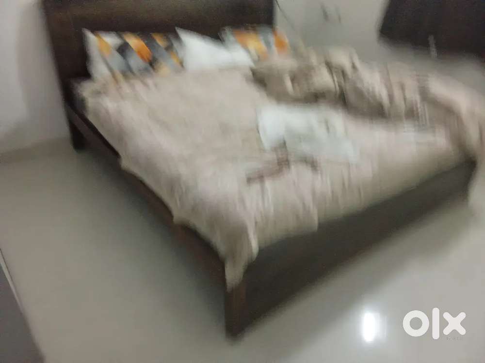 King Size bed with 10 inch mattress