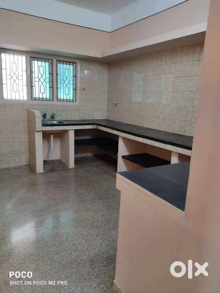 2 BHK Rental first floor