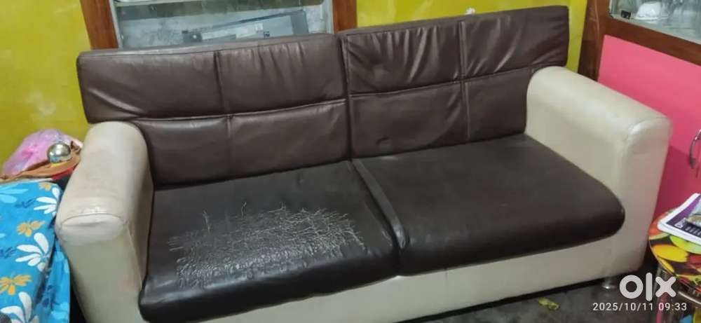 Sofa selling