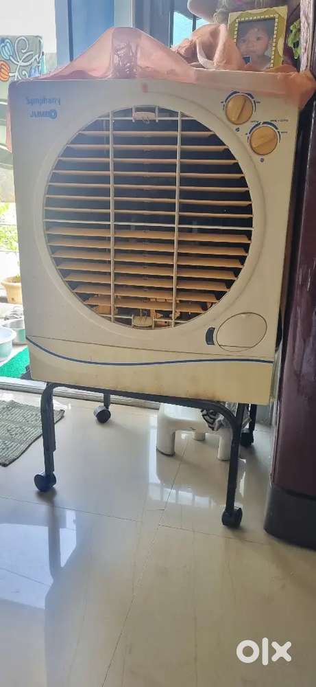 Cooler and steel samanlu stand