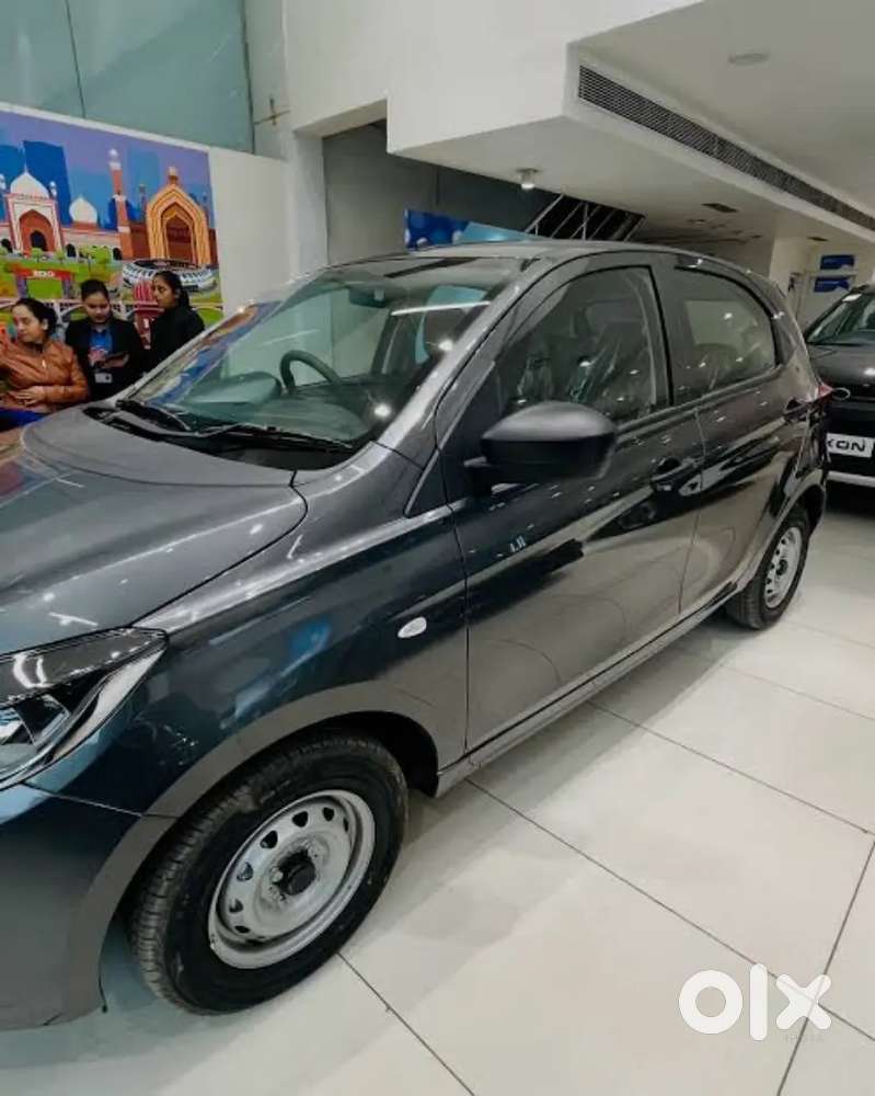Tata Tiago 2025 Petrol 0 Km Driven