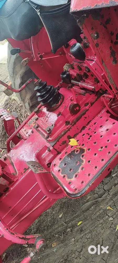 Mahindra 575 di tractor