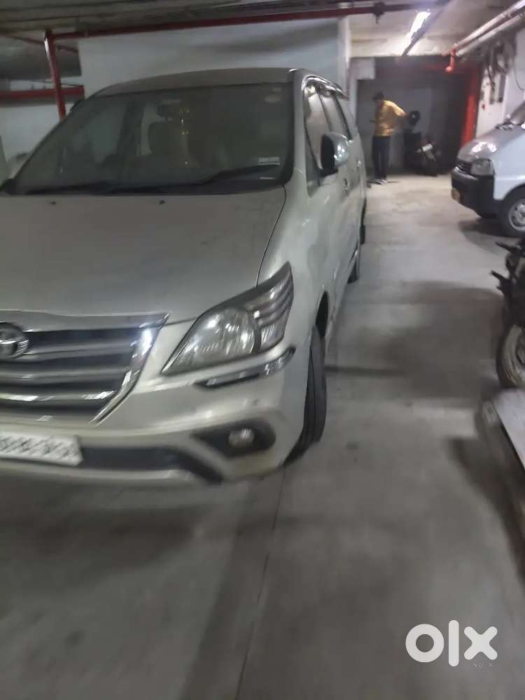 Toyota Innova 2007 Diesel 240000 Km Driven