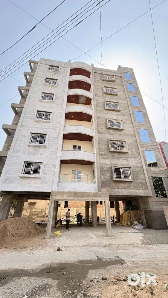 Spacious 3BHK Independent Flat for Sale (Gayatri Enclave)