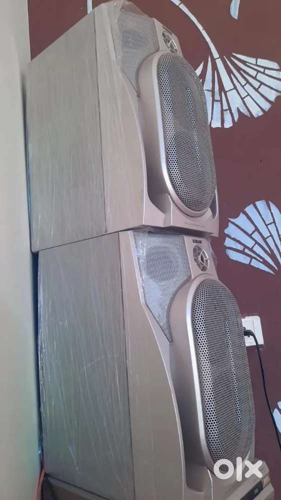 Sony speakers Good condition and working