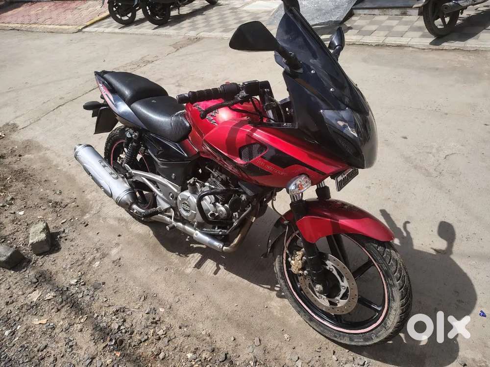 Bajaj pulsar 220 F