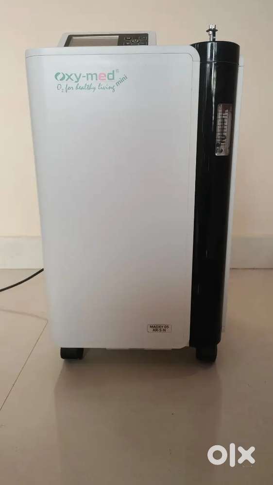 Oxygen concentrator and Bipap machine