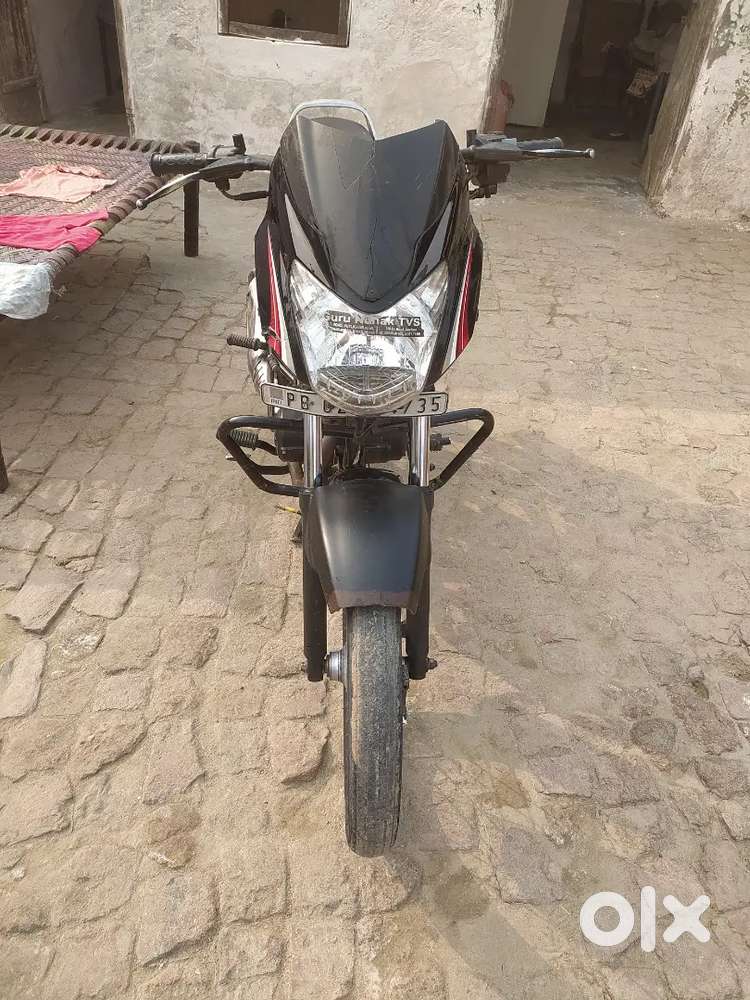 Tvs sports good bike  urgent sale 75+Average2017 Model