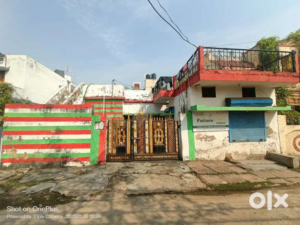 Individual house with 4 bedroom 1 Hall 2 kitchen with 2 lawn area