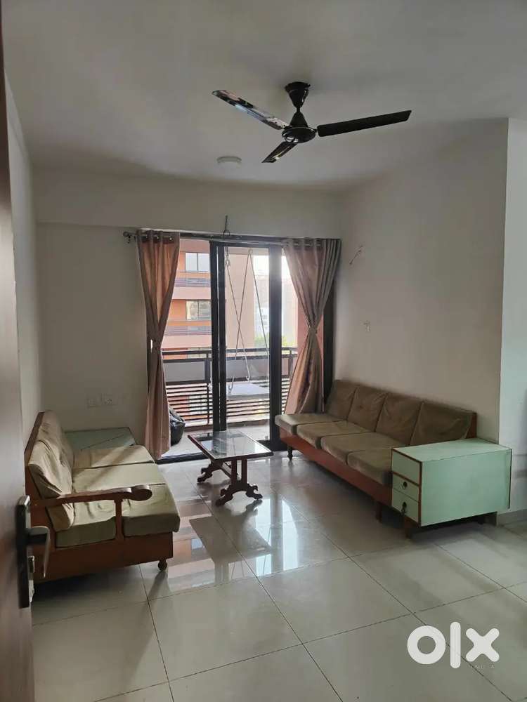 Furnished 3 bhk flat for rent