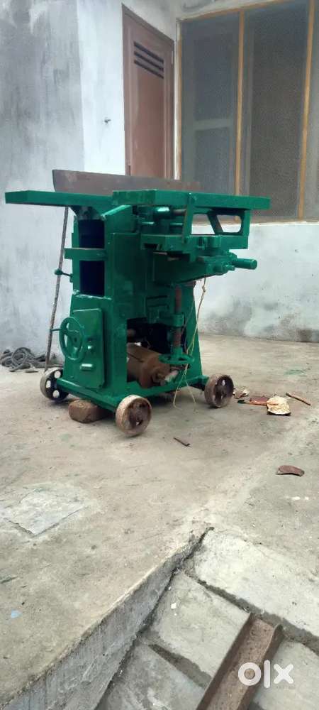 Small (6 inch ) woodplanner machine