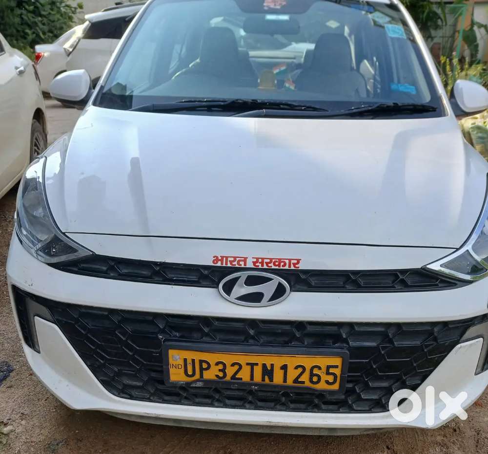 Hyundai Aura 2023  Petrol+CNG 5year warranty 36000 Driven