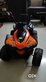 Quadratic electric kids bike