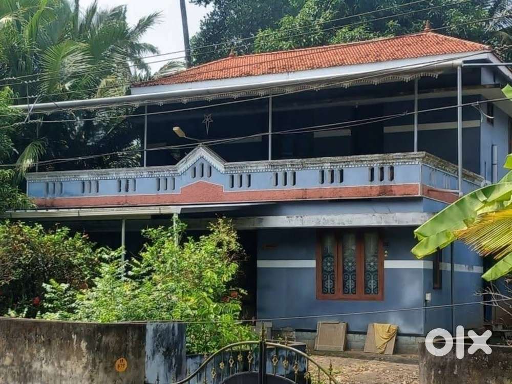 Spacious 4 BHK House on 25 Cents Plot near Vakkom, Trivandrum