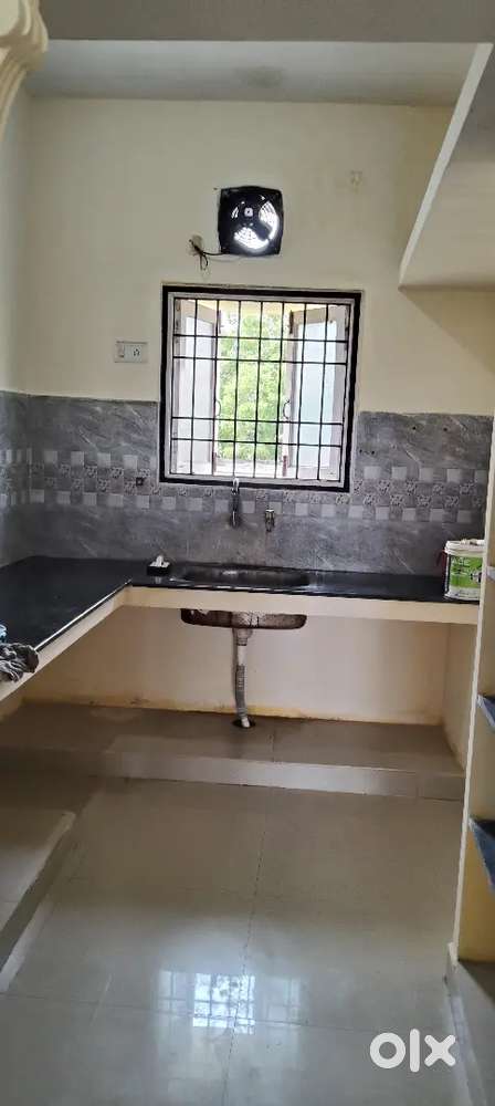 2.5 BHK house very near to Sekaran Mall bus stop on main road