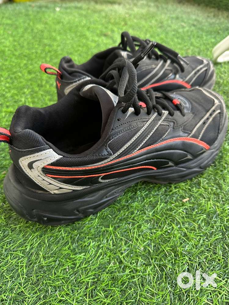 Puma shoe reflection