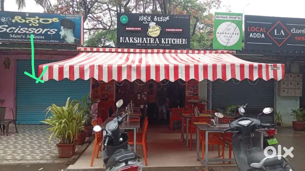 Inflatable tent for shops and home