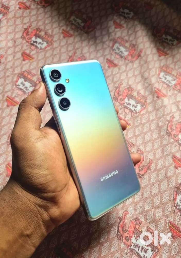 Sumsung galaxy f54 5g 8ram 254gb