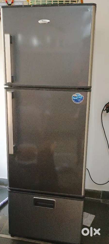 3 compartment Whirlpool fridge