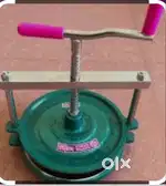 Roti pressing machine