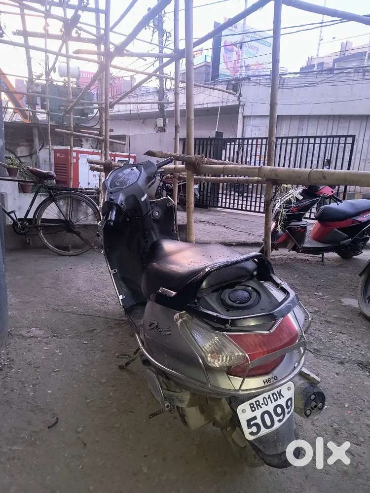 Hero Duet 125 scooty.