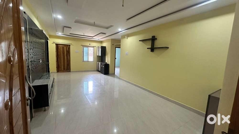 Spacious 3bhk flat available now - Dont miss Out!