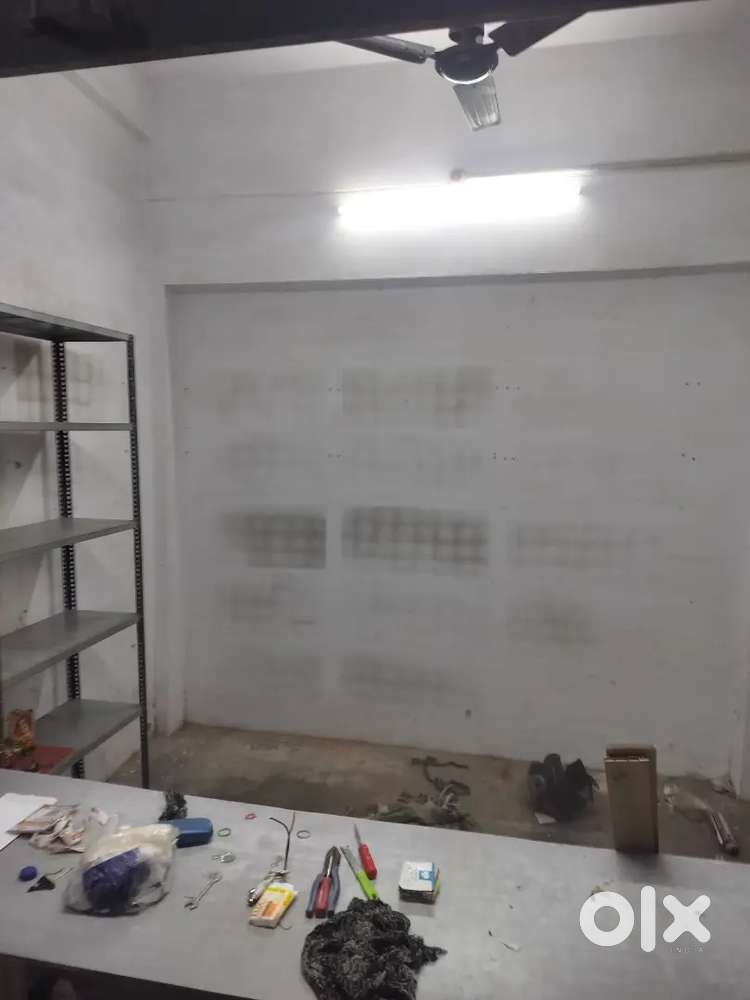 Shop on rent good for mobile phones shop