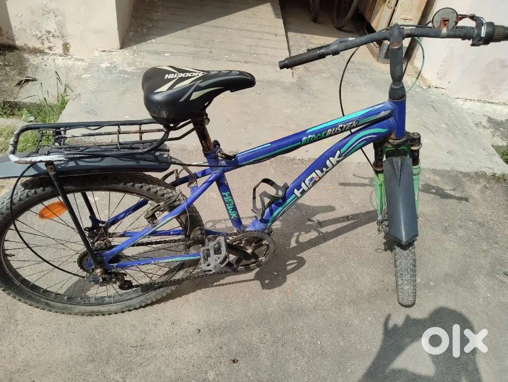 Have a disk brake in front wheel and have shocker and also have a gear